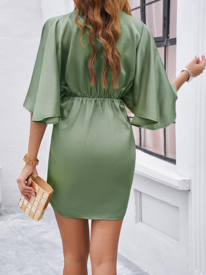 Elegant Solid Color Waist Dress